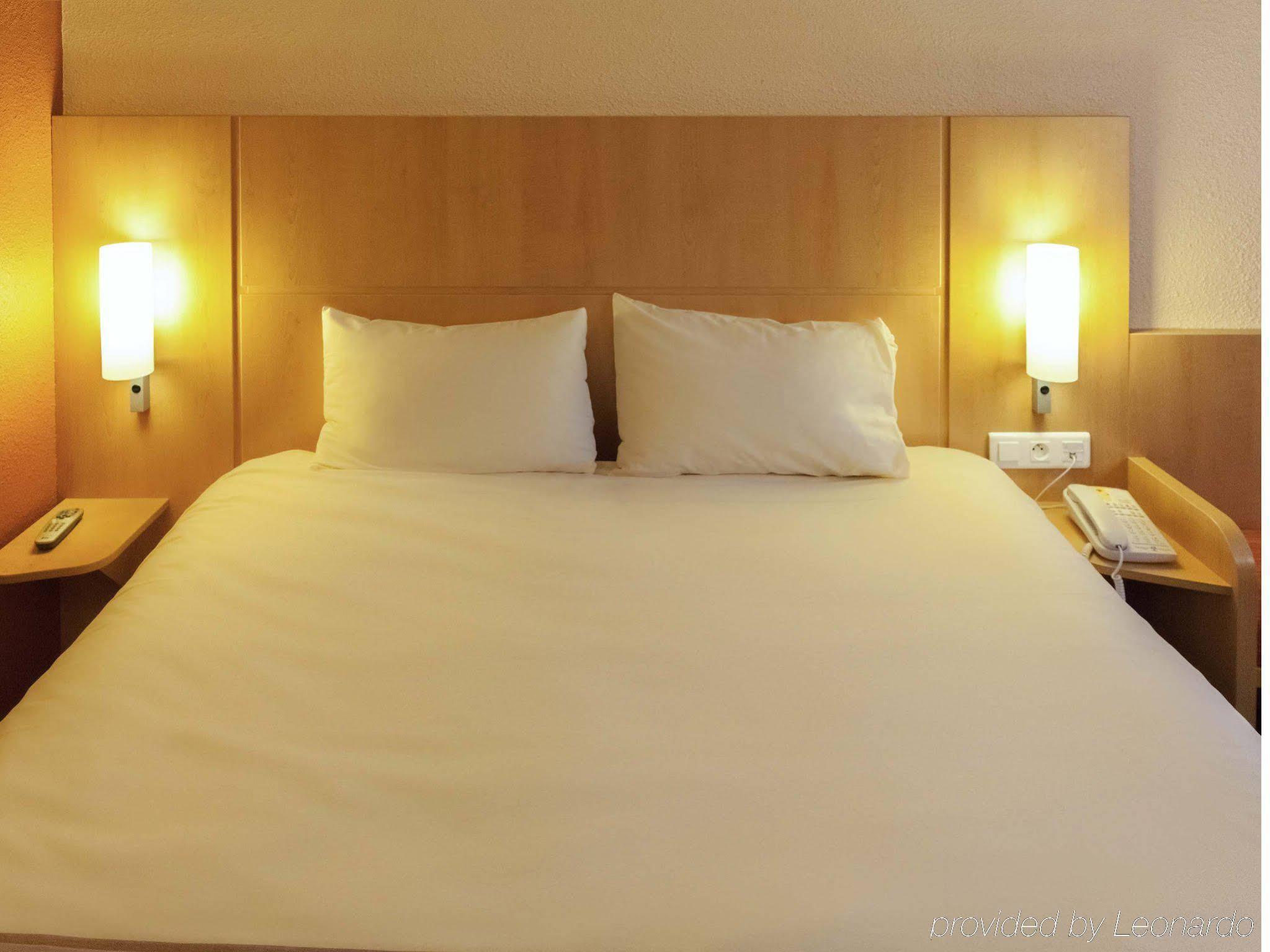 Ibis Alencon Hotel Ngoại thất bức ảnh